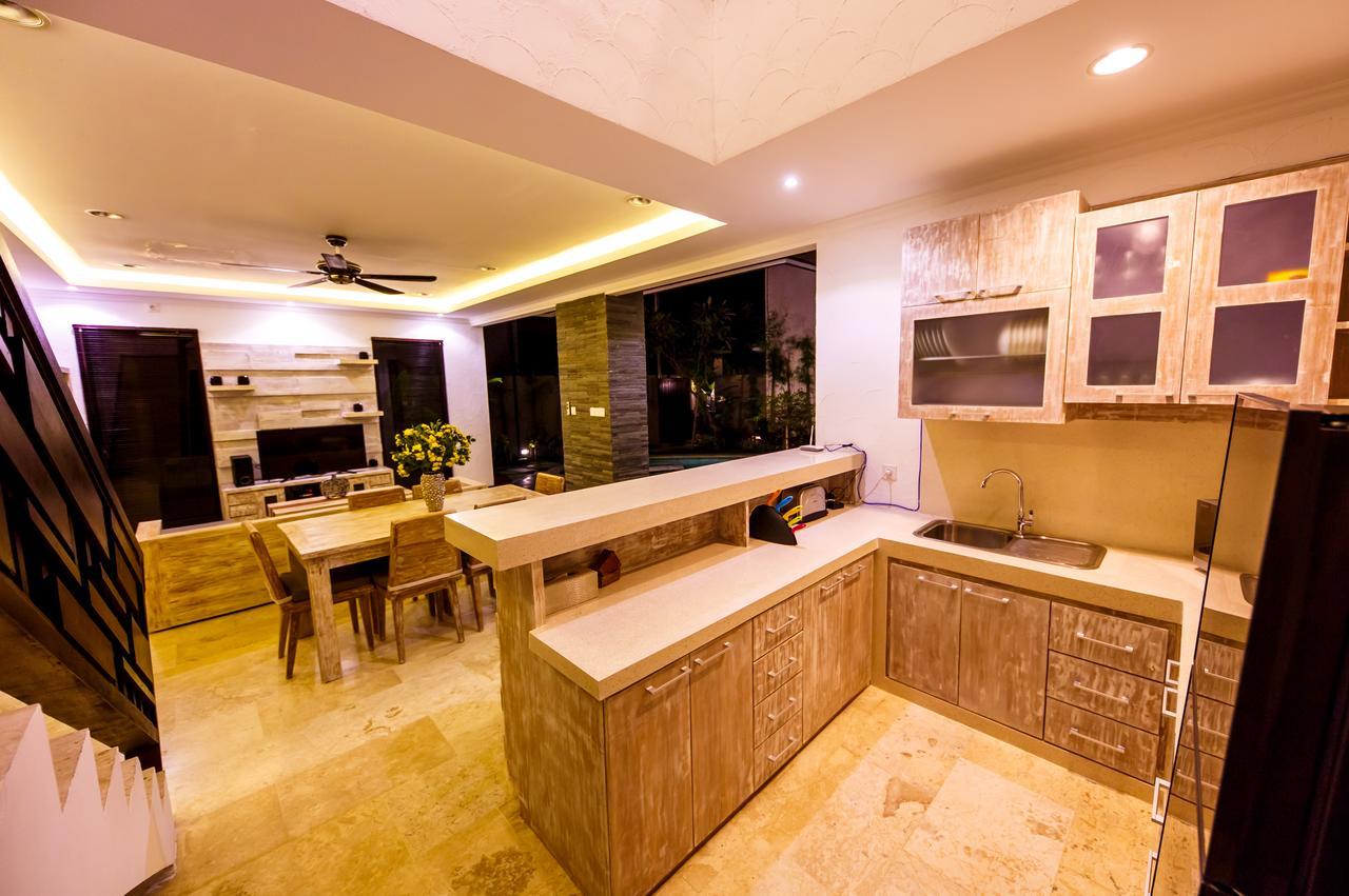Villa Suzuki 3 Seminyak ภายนอก รูปภาพ